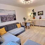 Green&cozy Teofilow District Apartment Lodz