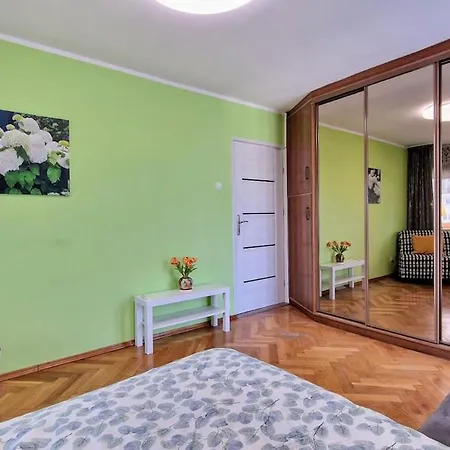 Green&cozy Teofilow District דירה